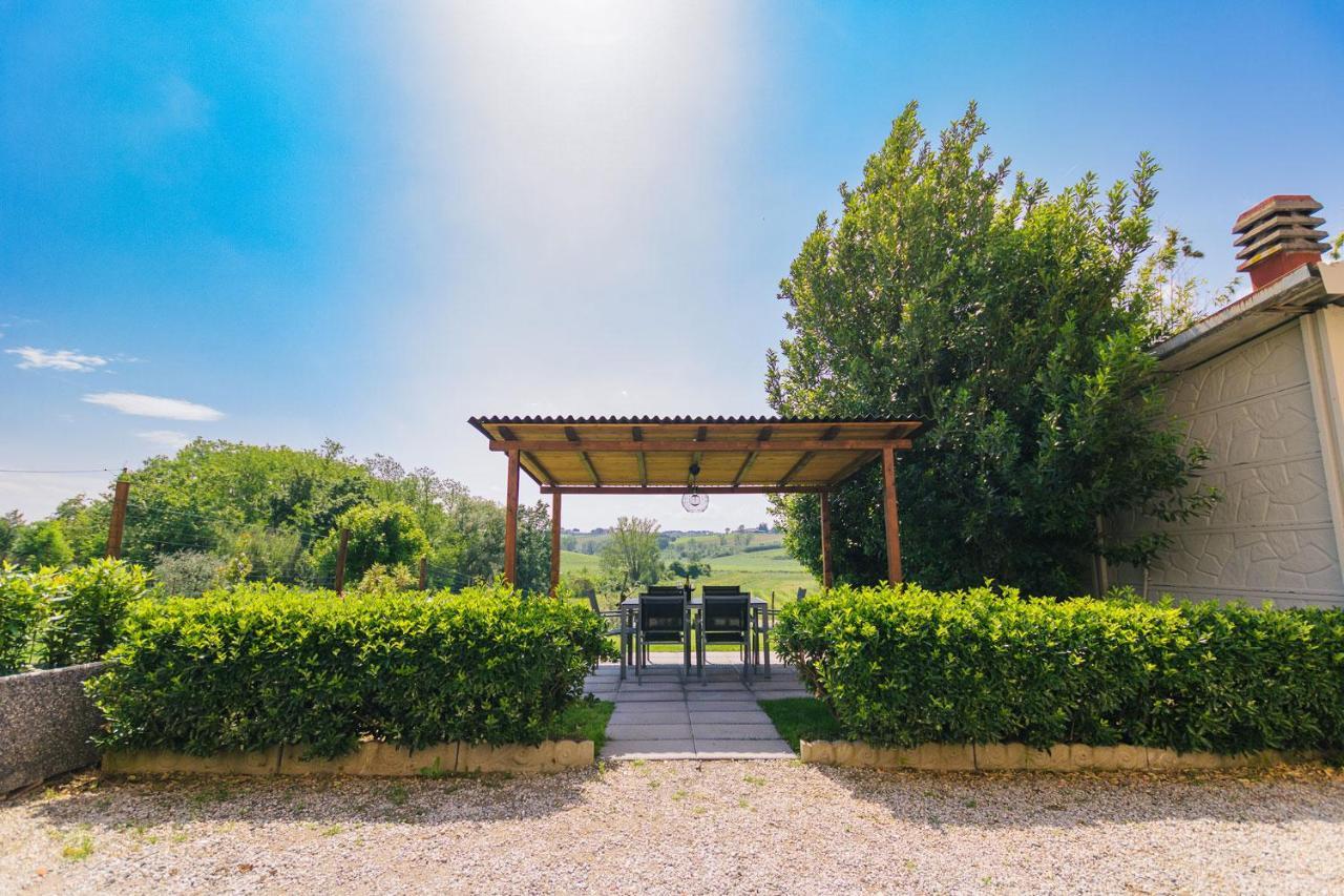 Podere La Vignata Toiano المظهر الخارجي الصورة
